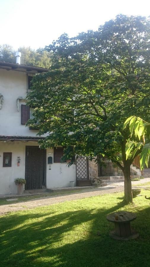 B&B In Fattoria Frisanco Екстер'єр фото